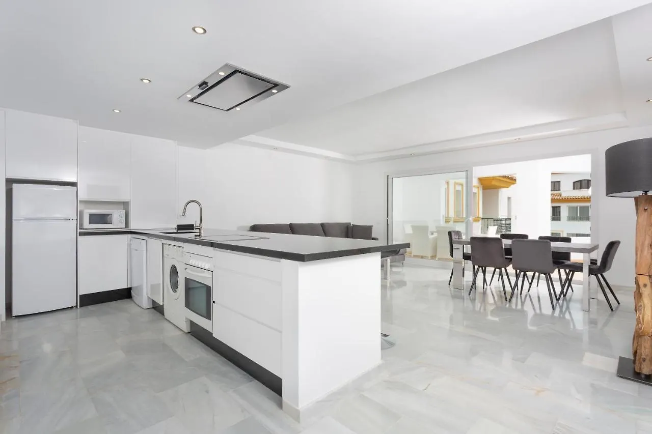 B51 Executive Flats Marbella Aparthotel