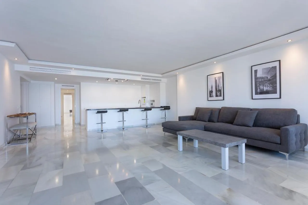 B51 Executive Flats Marbella Aparthotel