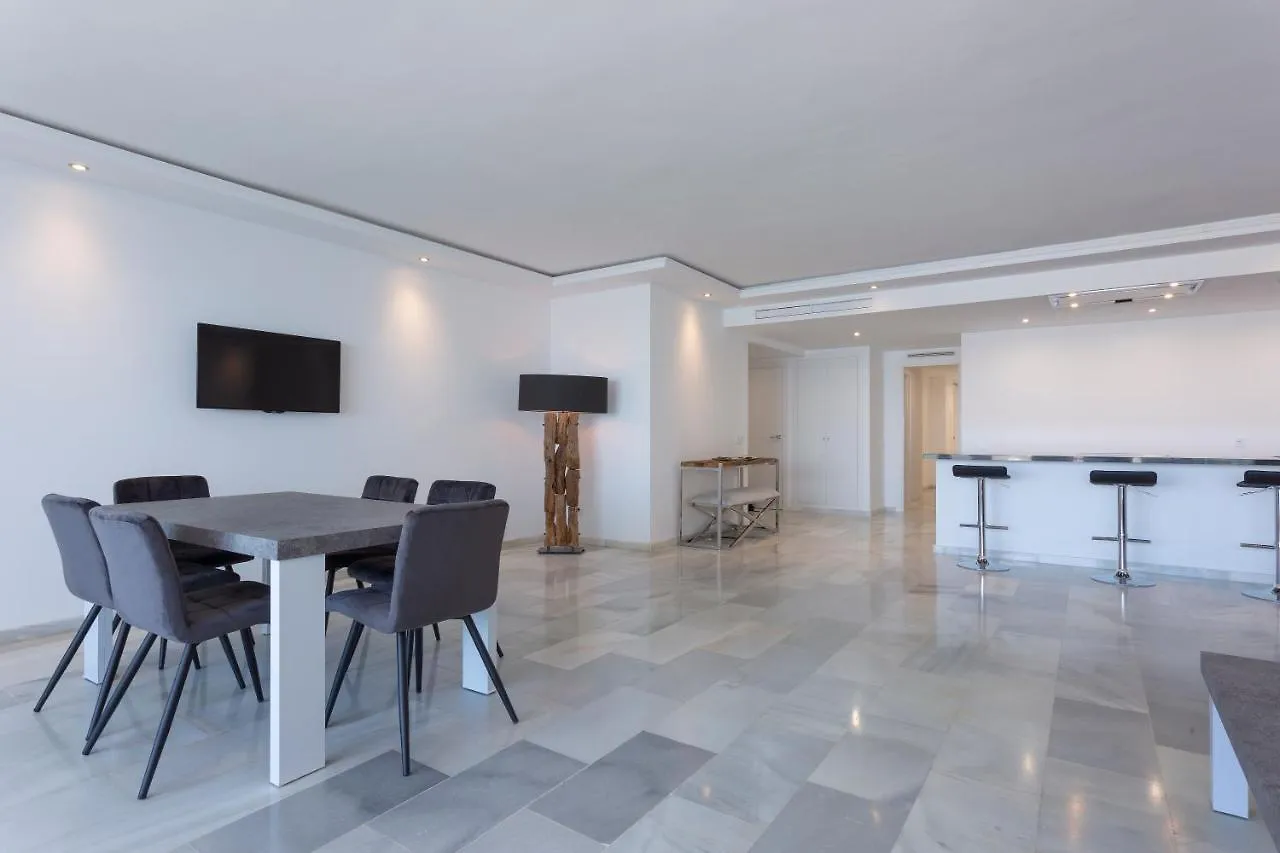 B51 Executive Flats Marbella Aparthotel 0*,  Spanje