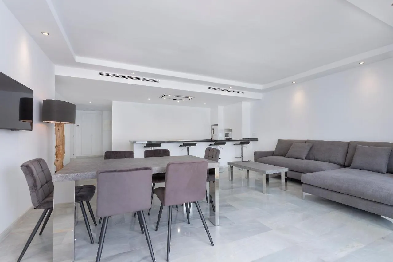 Aparthotel B51 Executive Flats Marbellac