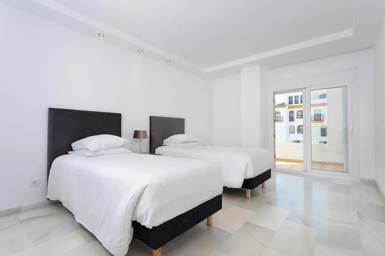 Aparthotel B51 Executive Flats Marbella