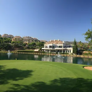 - Greenlife Golf Apart-hotel